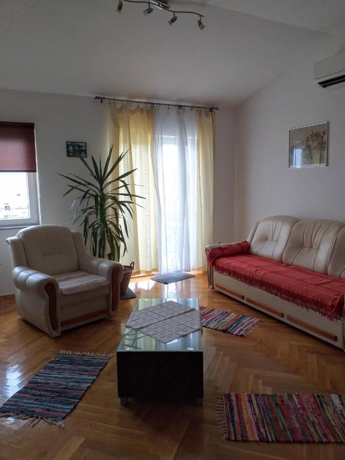 Apartments Monika Novi Vinodolski Luaran gambar