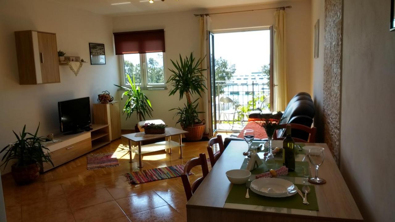 Apartments Monika Novi Vinodolski Luaran gambar