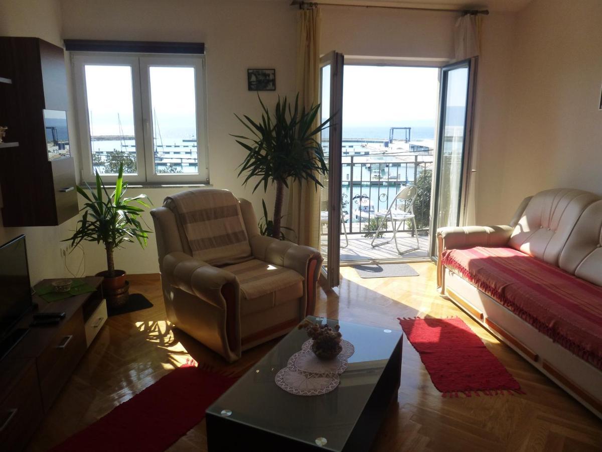 Apartments Monika Novi Vinodolski Luaran gambar